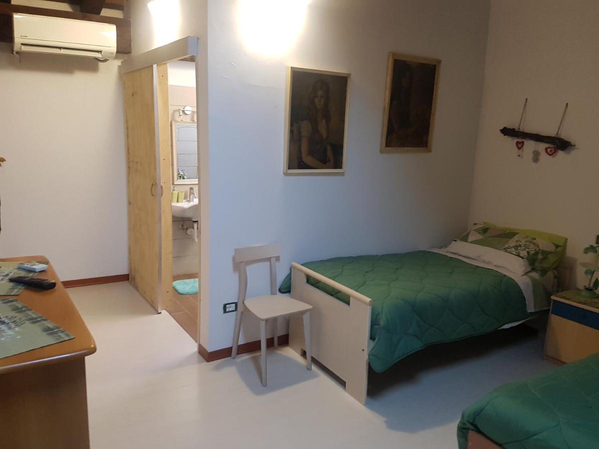 Al Fienile Hotell Orzano Eksteriør bilde